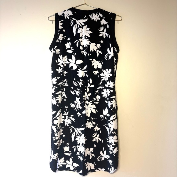 Denver Hayes Black and White Floral Midi Dress, Sz M, drawstring plus pockets - Picture 3 of 12